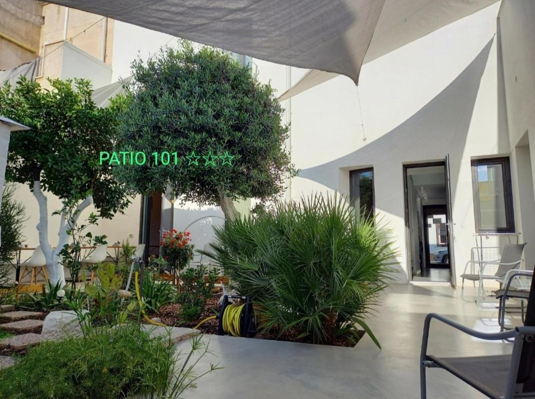 Patio 101 Bed and breakfast 2*